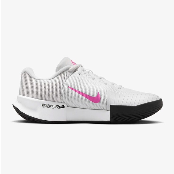 Nike women’s tennis shoes - Picture 3 of 14